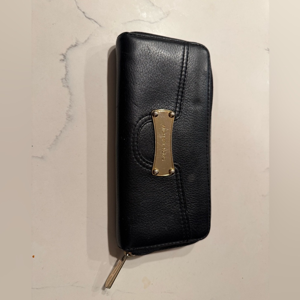 Michael Kors Wallet - Black